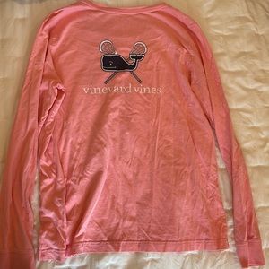 Long sleeved vineyard vines tshirt